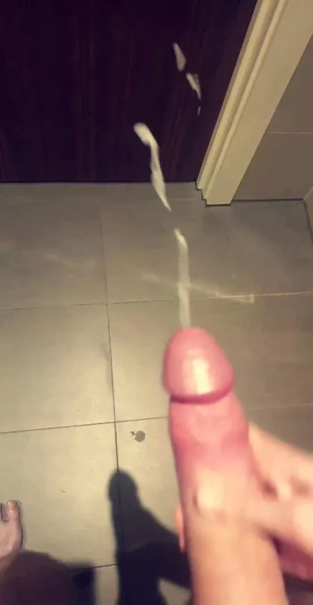 Action shot 💦 by meatstickmilk