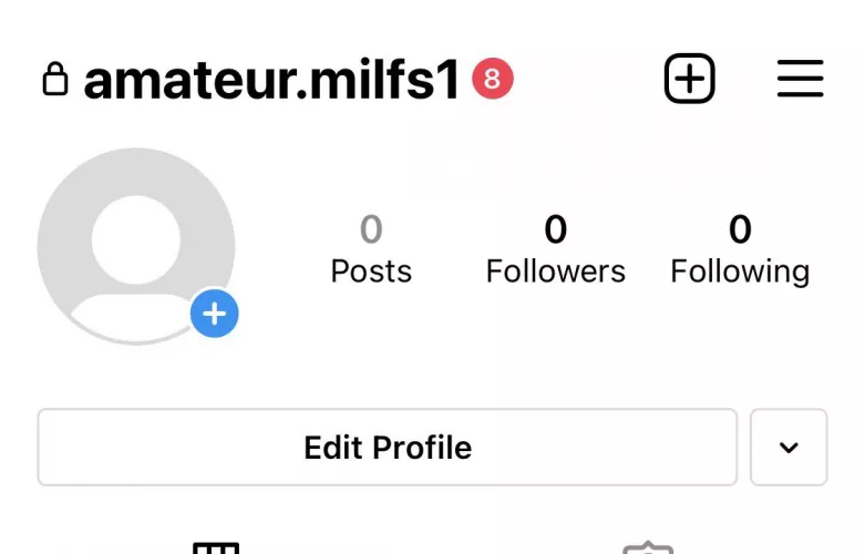 Add my insta and send me all your moms willing to talk about any thing even do tributes by Send_me_your_mom123