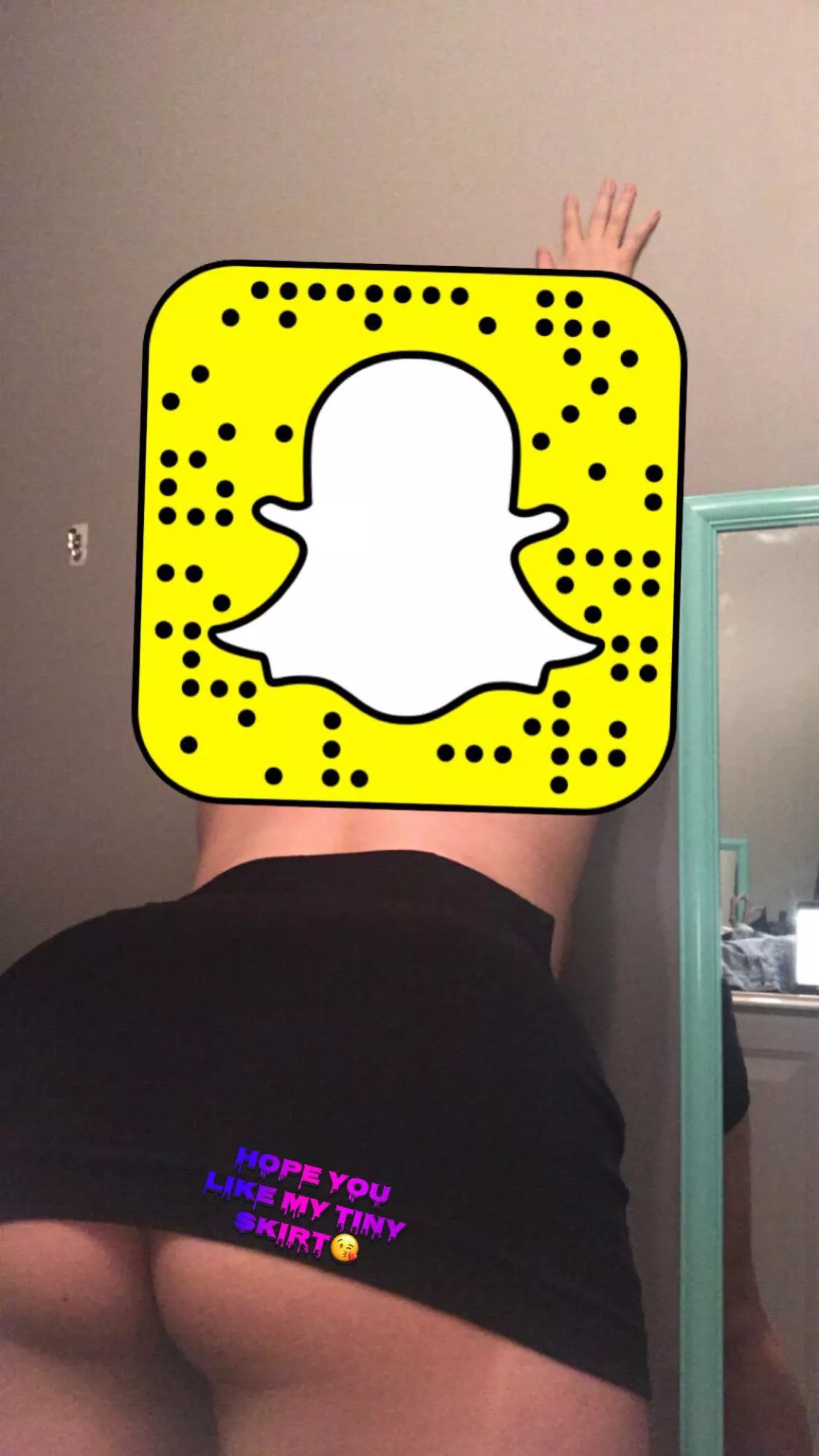 Add this stunner😍 Sc: j.bless04 Serious Buyers only. Snap for menus and prices😘 Venmo only posted by ScottishTrump