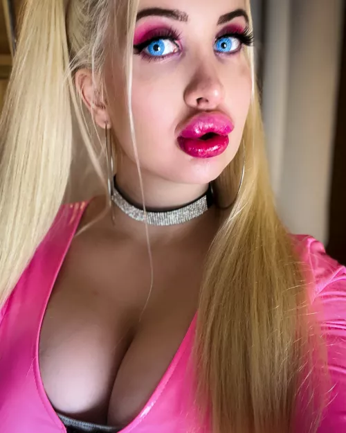 Added another 2ml into my lips. Can't stop enhancing myself 🥵😘 by Vivian_Rose1