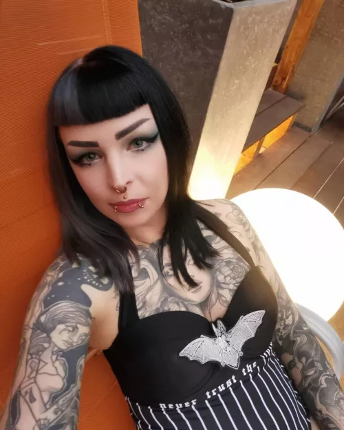 Adelheid Schwarz (@adelheidvanschlotterstein) [instagram] by Alvin-94