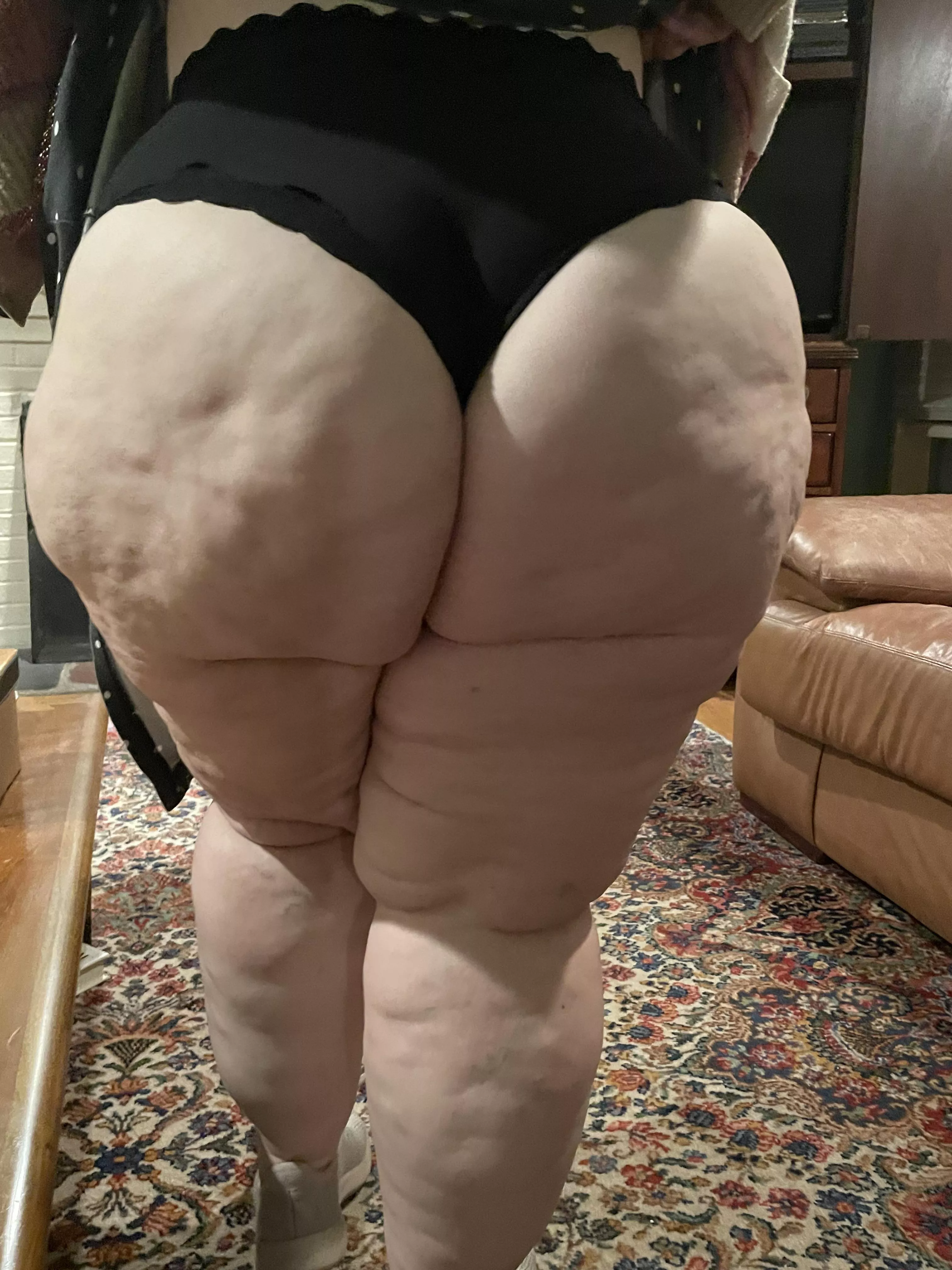 Admit it, you want to put your cock in me posted by Samhay1