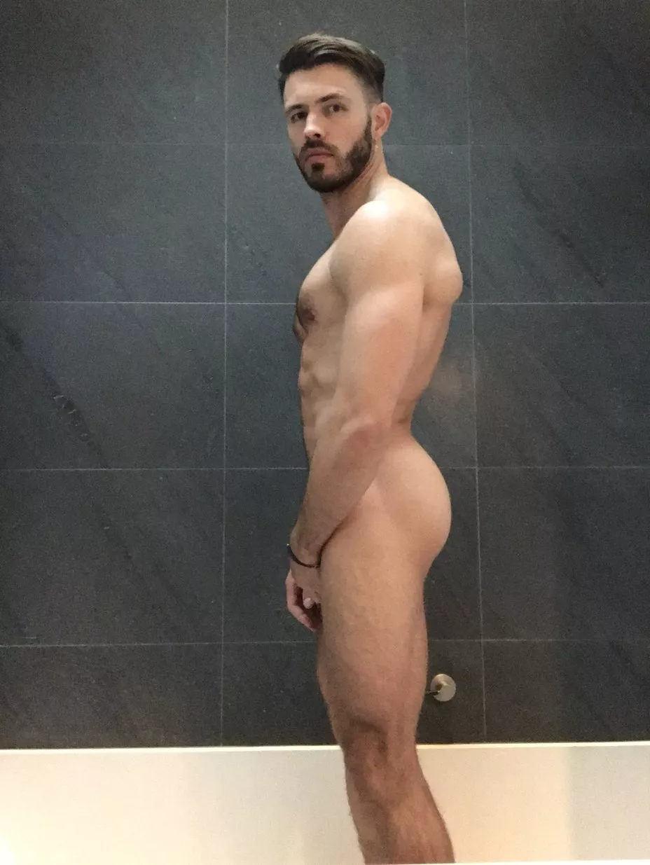 Adrien Kute posted by MarsNirgal