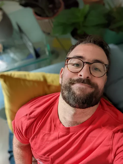 After dodging her for two years, Ms Rona finally got me - day 5 of 10 of isolation by straphe