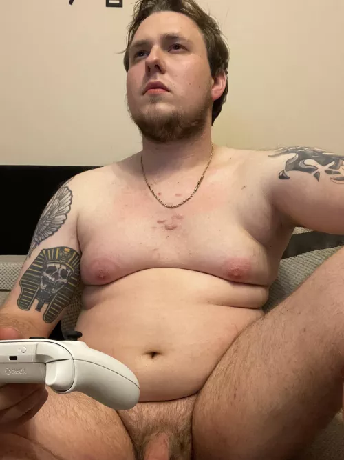 After good stuffing there must be a game time 😎 by Mikooo98