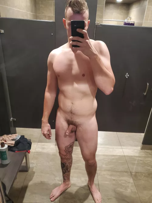 After gym cardio, can't wait to finish my leg sleeve by Hatched_Morgan