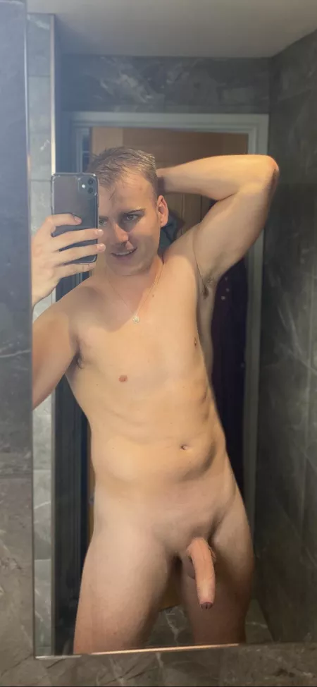 After my sweaty gym session, give it a sniff? 😉 by fitneszfreddie