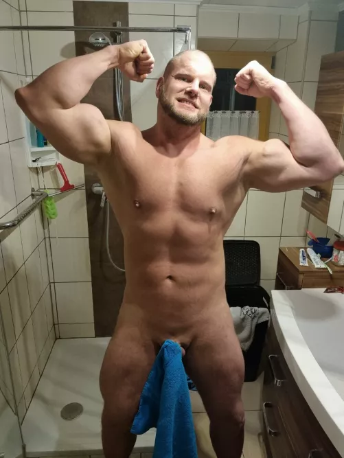 After shower 😜 by Wrong-Engineering-74