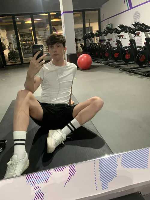 after so many weeks of really bad days, today didn’t feel as crappy. I actually felt happy to get out of bed and that kinda blows my mind 😅 by Dillon-Daytona