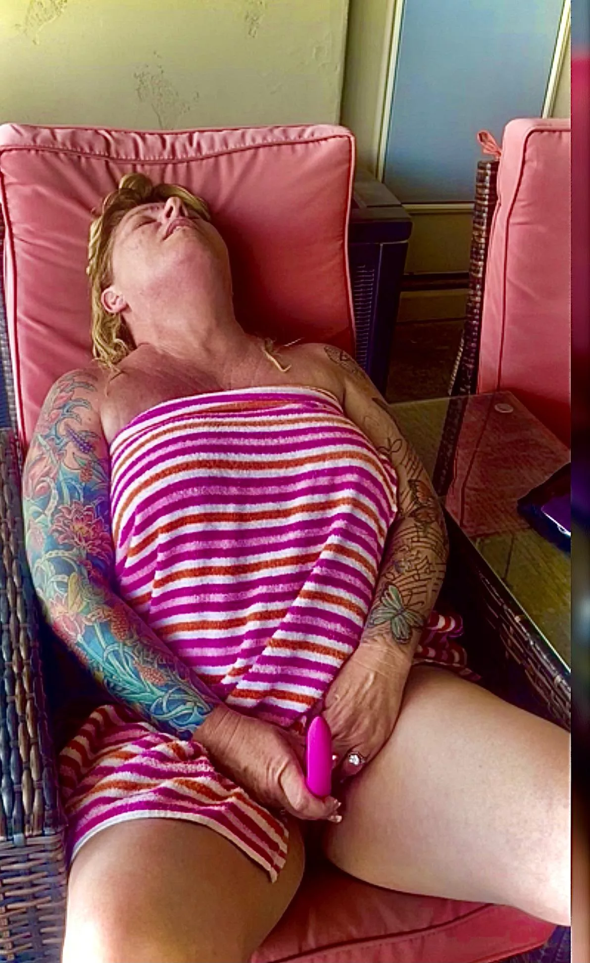 After some 🥵 hot pool sex, I decided I wasn’t done. Grabbed my favorite toy and decided to make myself cum. I flooded the chair 💦 posted by Slight-Wolf-6573