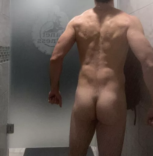 after the gym (20) by tnmntna