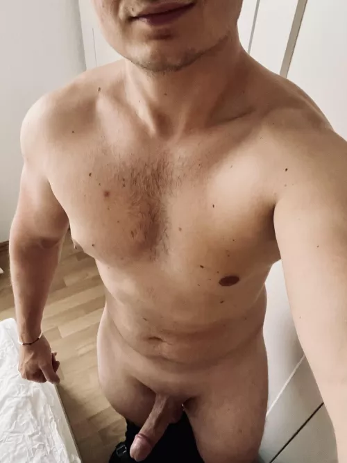 After workout pic - there’s still some fat to loose… I hope I’m fit enough 🙊 [m] by naughtybynature911