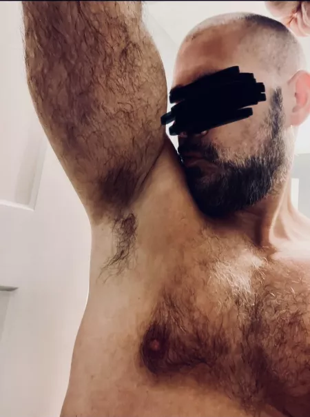 After workout sniff by ManMuscleGut