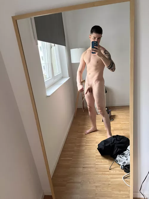 After workout - who gets me hard? by porki412