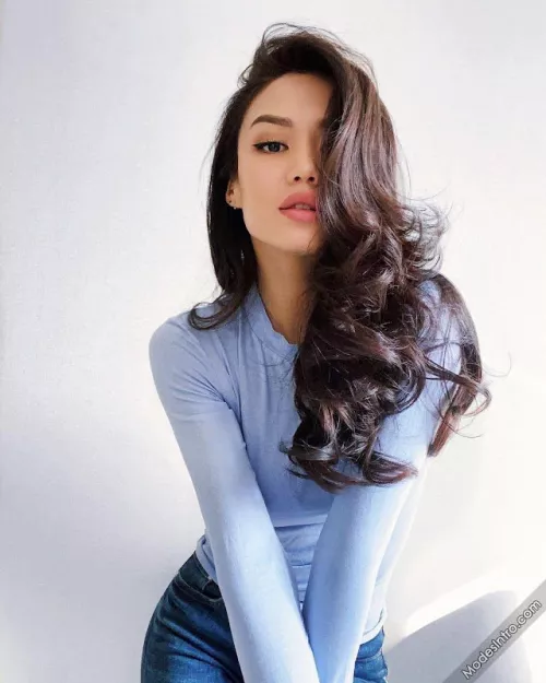 Aijan Asemova by lhwchamp