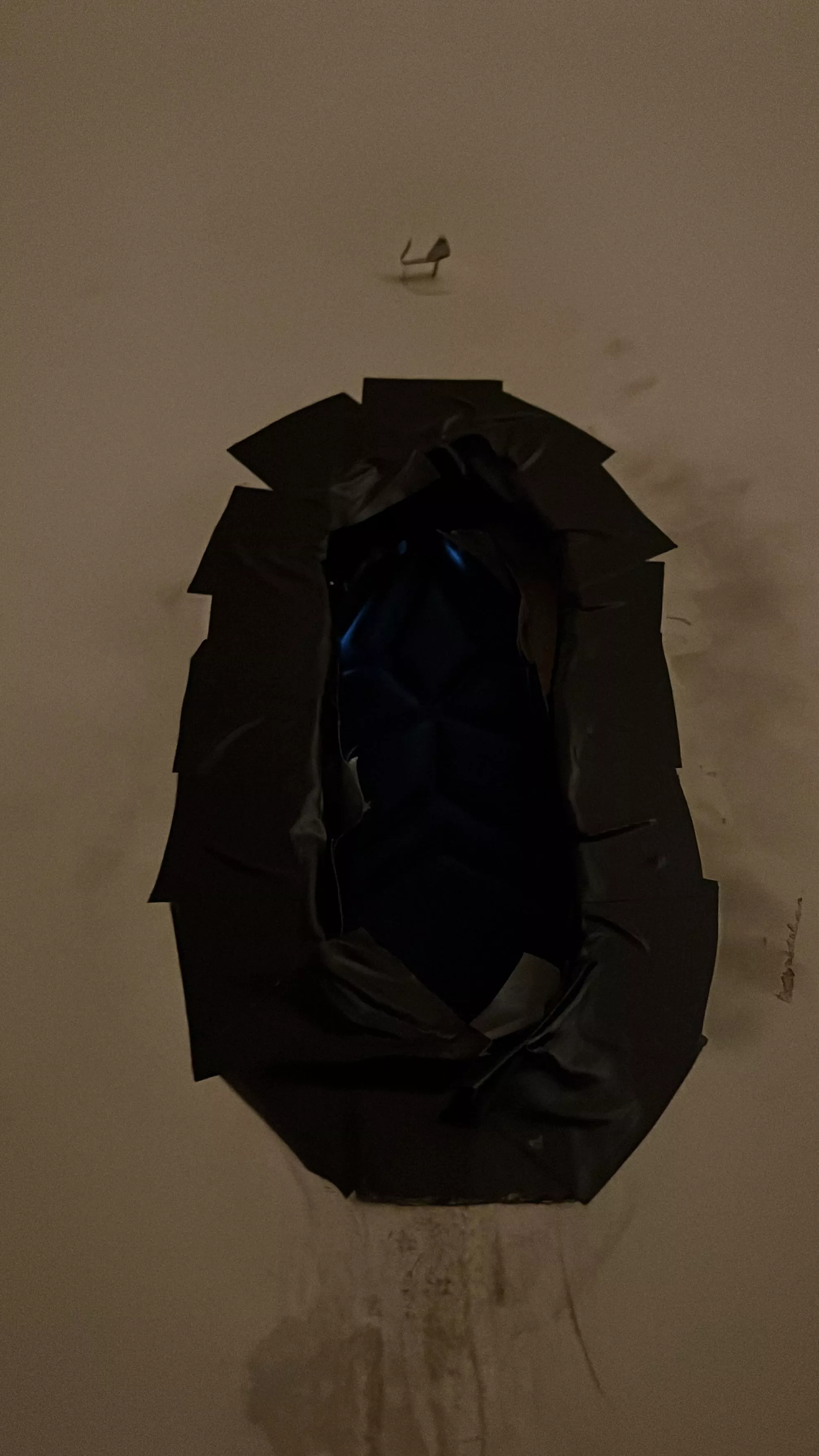 Airbnb Gloyhole in North OC very discreet hosting now. posted by Lechebandit