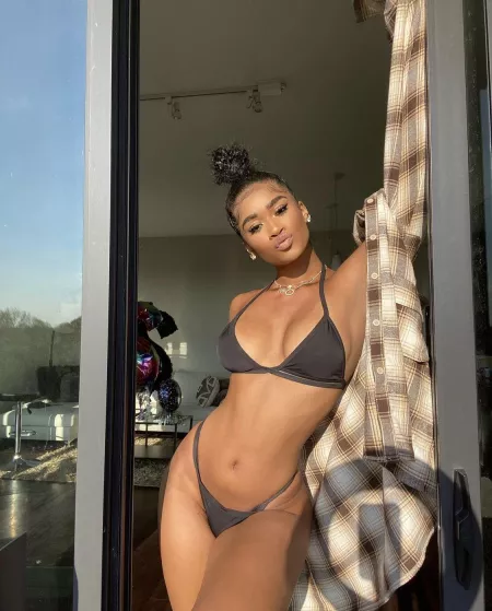 Alana Walker. by MoreBumblebee0