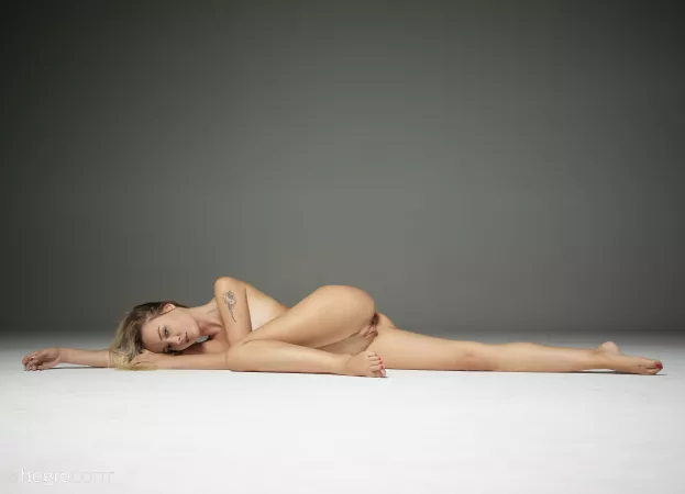 Alba - Blond and Beautiful by novamr