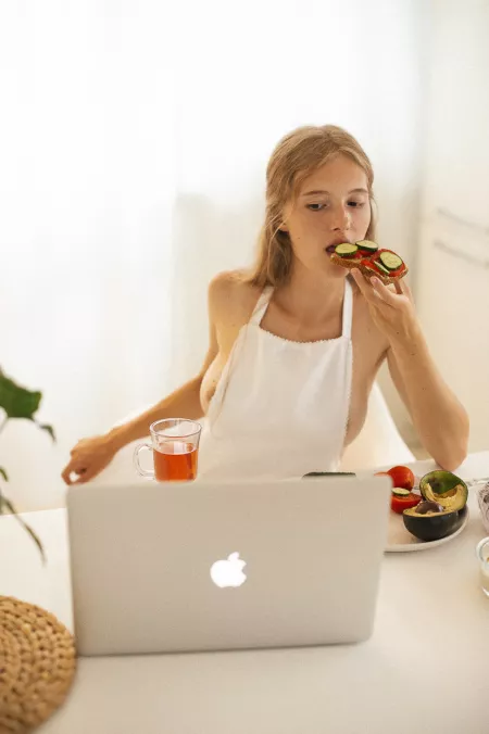 Alena Barhalenko by 717