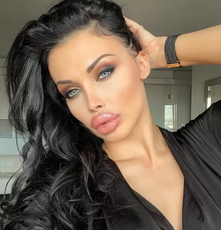 ALETTA and her splendid mouth built for oral sex - 01 by nickador69