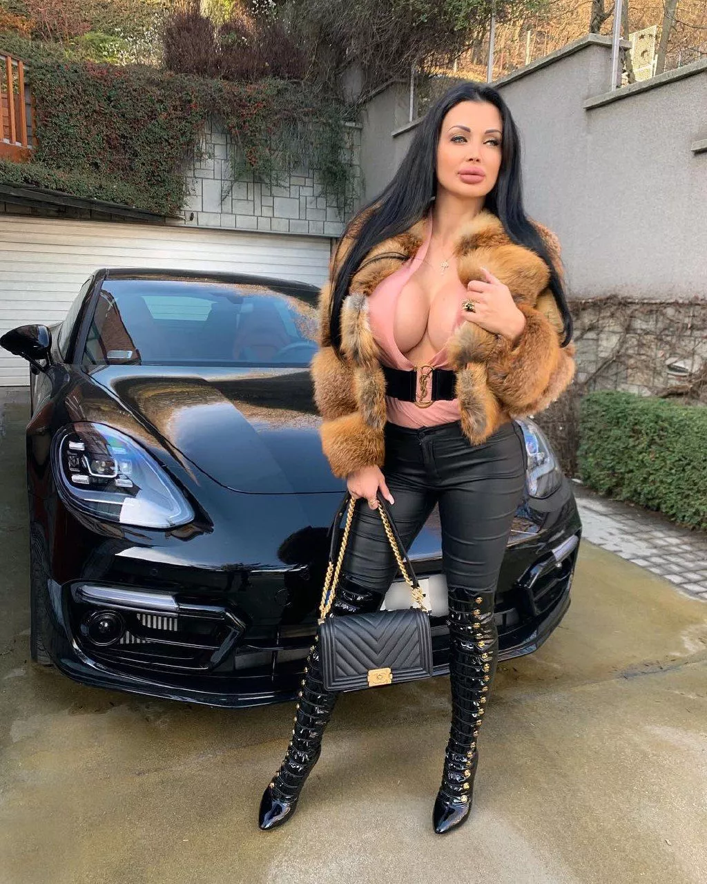 Aletta Ocean posted by LatexFetishist