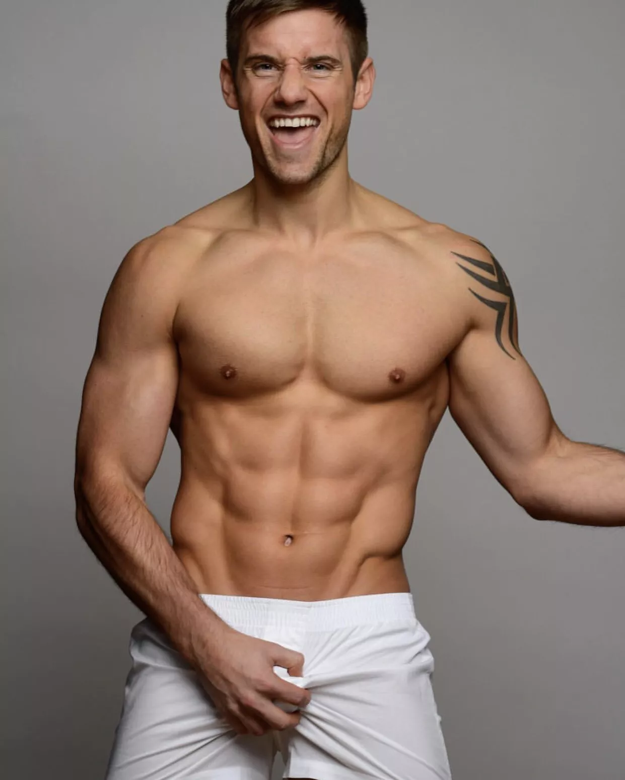 Alex Crockford (@alexcrockford & @alexcrockfordmodel) posted by thepowerofthepyramid