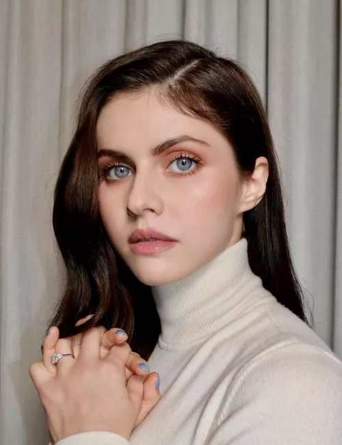 Alexandra Daddario by CASHMERE1977