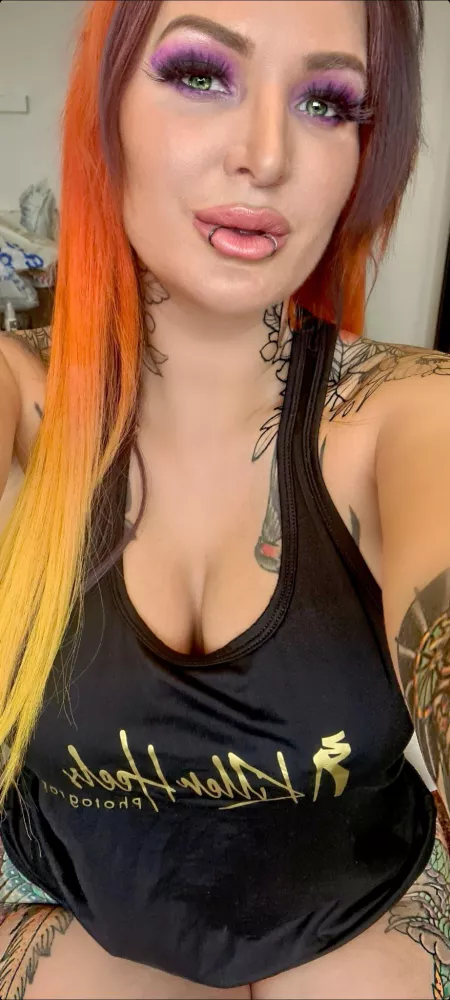 Alexxa Vice is the best alternative British pornstar IMO. Her live shows and pro scenes are always filthy AF 🔥 by biglove4bigbutts