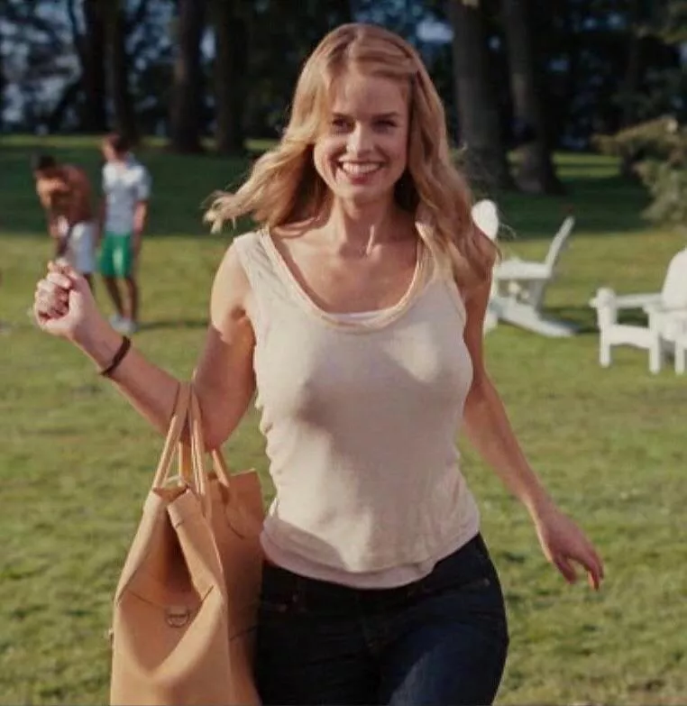 Alice Eve posted by berserker1979