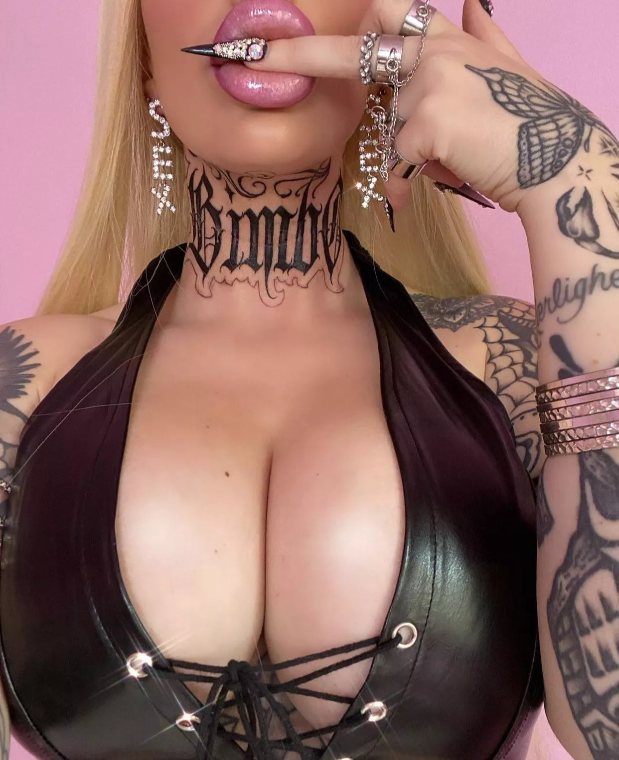 Alicia Amira posted by wayathrowwa