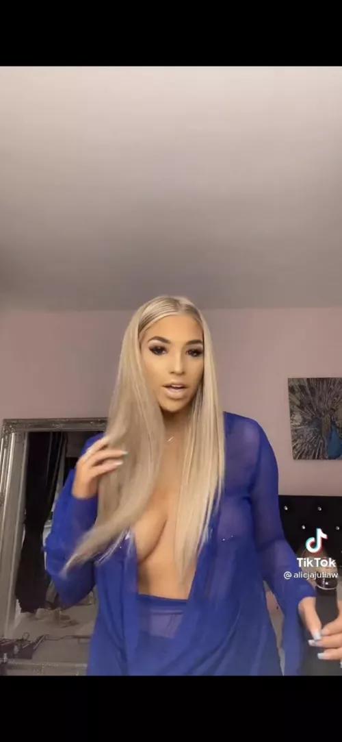 Alicjajuliaw by Gray9292