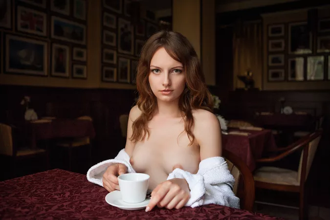 Alina before opening by ghostofhumid