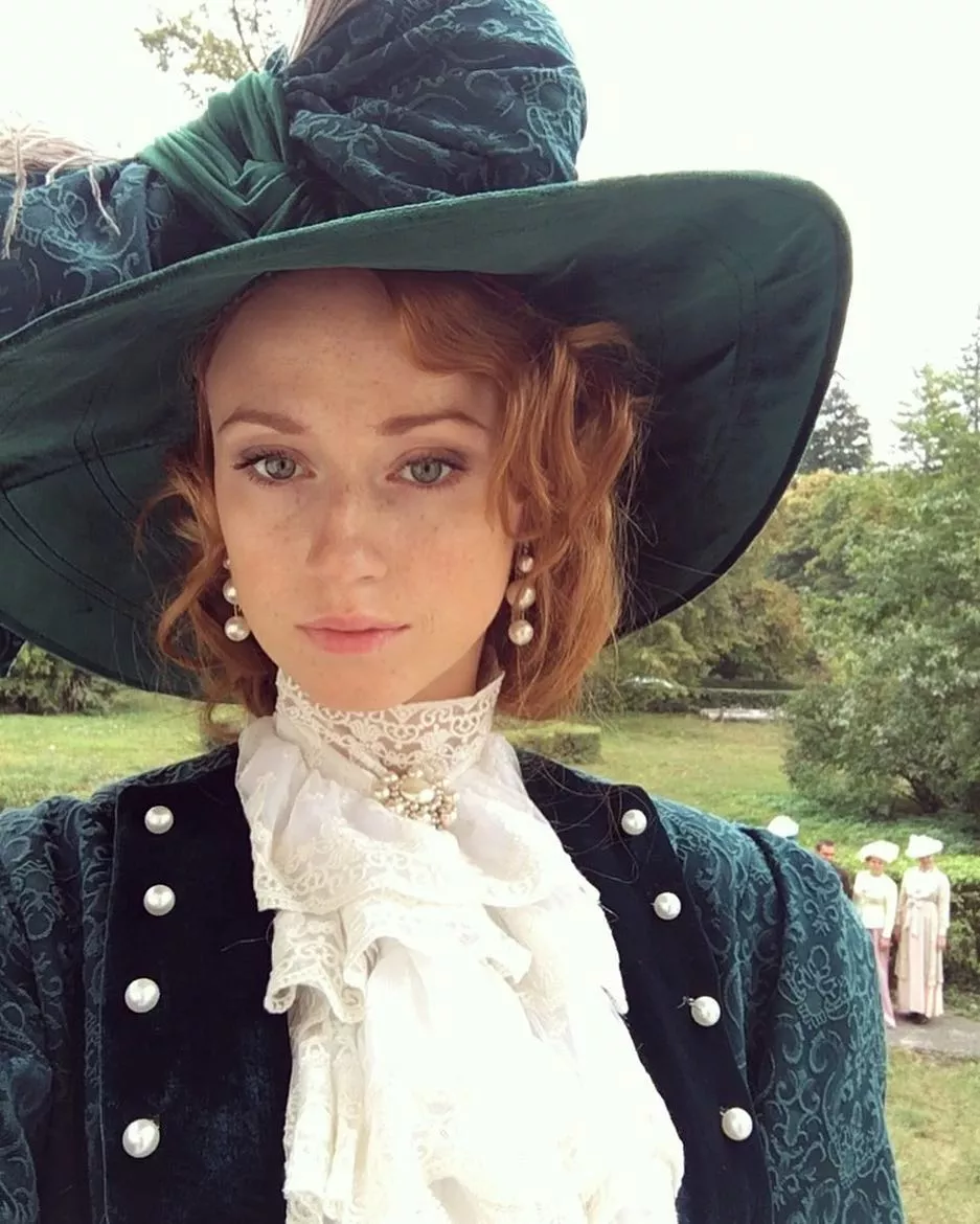 Alina Kovalenko posted by BOOOOOOOBIES