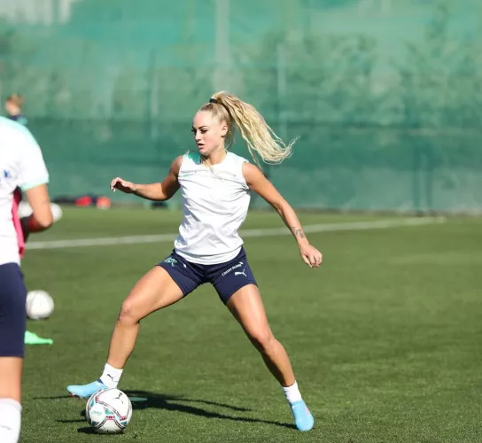 Alisha Lehmann 🇨🇭⚽ by Master_Rignolo