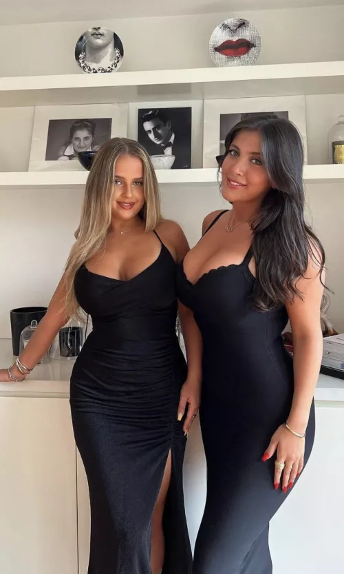 All black by round_plastic