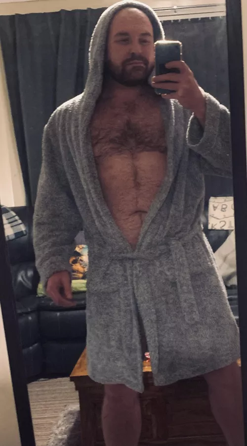 All cleaned and ready for bed. Who wants to get snuggly (and lose the robe 😇) by danieltheaeon
