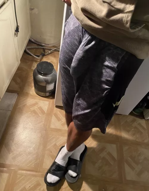 All day at Santa Monica yesterday 😳🦴🤷‍♂️ by heavy323