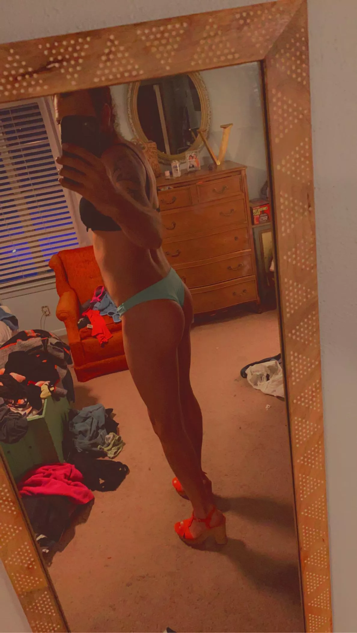 All day errrday in thongs! Best feeling ever! 😉 posted by pollywally87