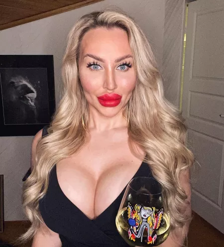 All dolled up by cactusjones