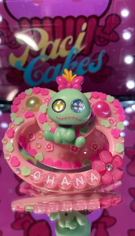 All I wanna do is make Pacis all day! I’m obsessed 😍🦄 by aquhairius