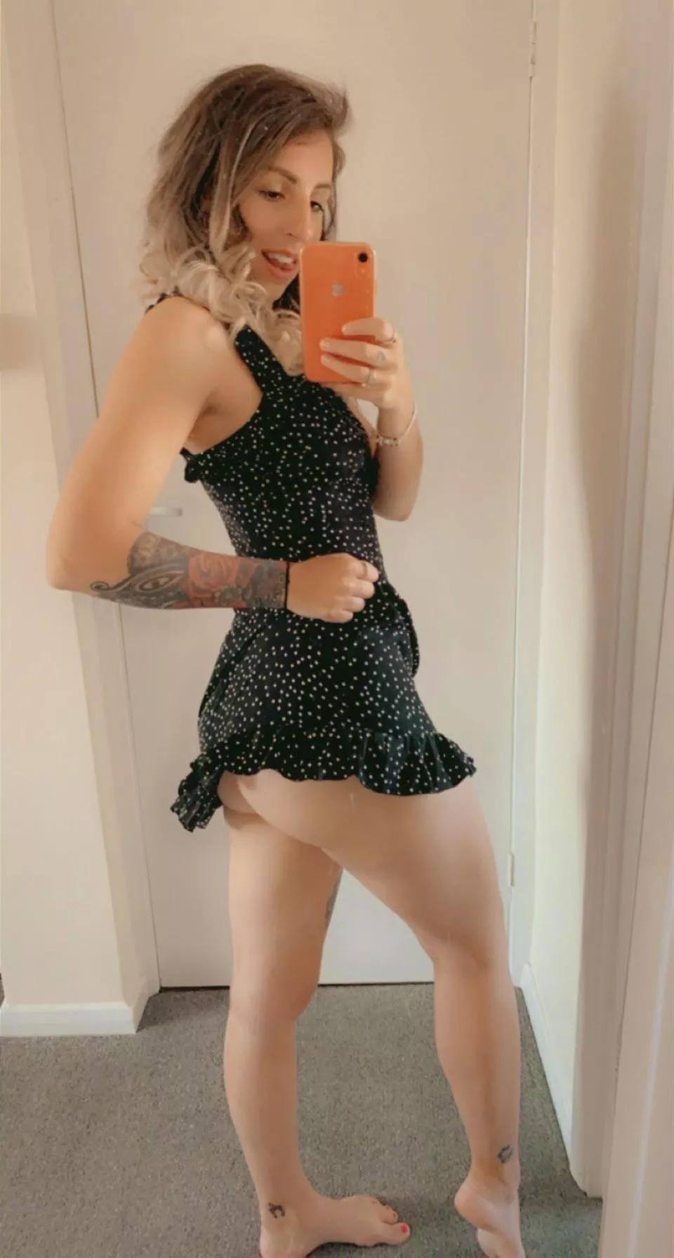 All I’ve been wearing is sundresses with no lingerie obviously posted by belleamora