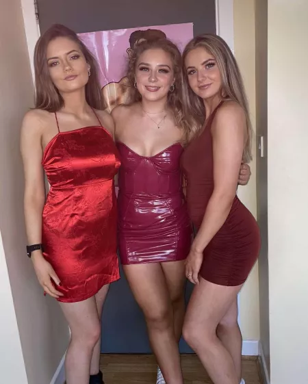 All Red by Melchiazedeck