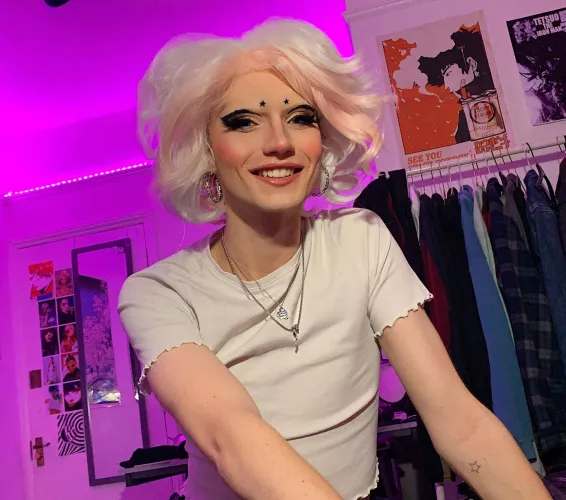 all smiles today! by Headfuck98