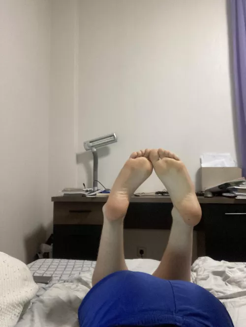 All yours :)) by xxbotxx123V