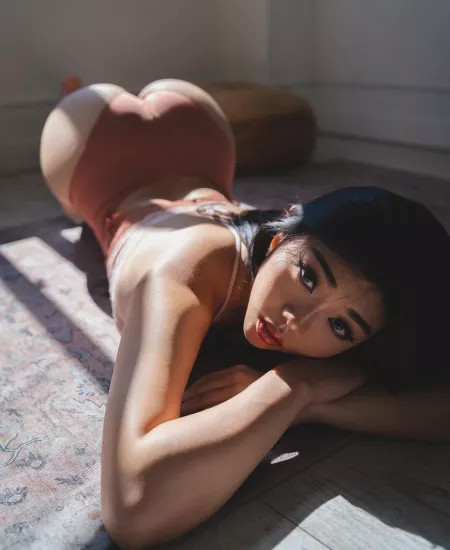 Alle Lee With an Amazing Bubble Butt by Radivoz