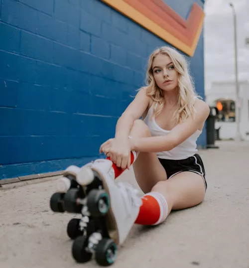 Ally is beautiful! by throwaqqount