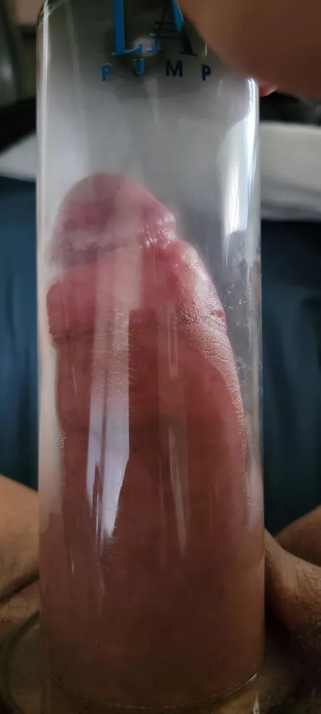 Almost packing my 3.5x9 after 20min in the bathmate. Time for a new pump soon. Really considering the two stage from LA Pump. by OkLayer1231