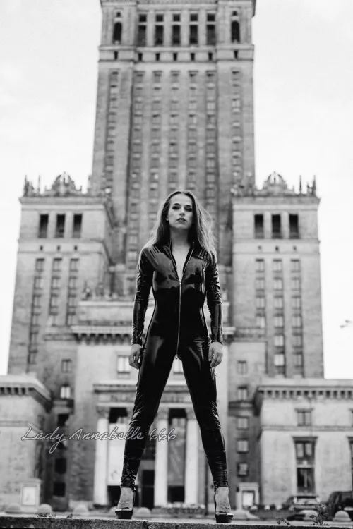 Alpha woman. by LadyAnnabelle666