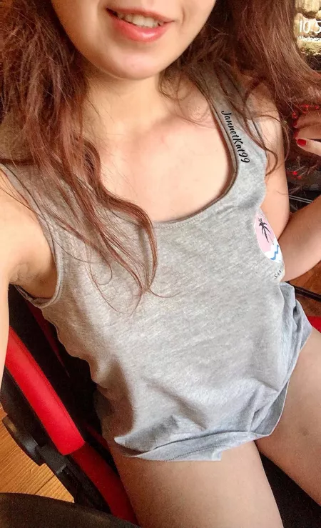 Always comfy [OC] by JannetKat99