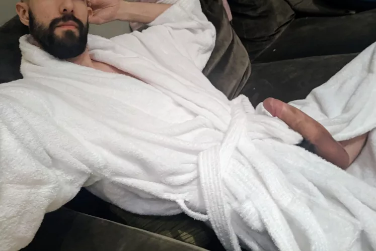 Always felt this robe was a tad bit revealing by lessthanthirteen